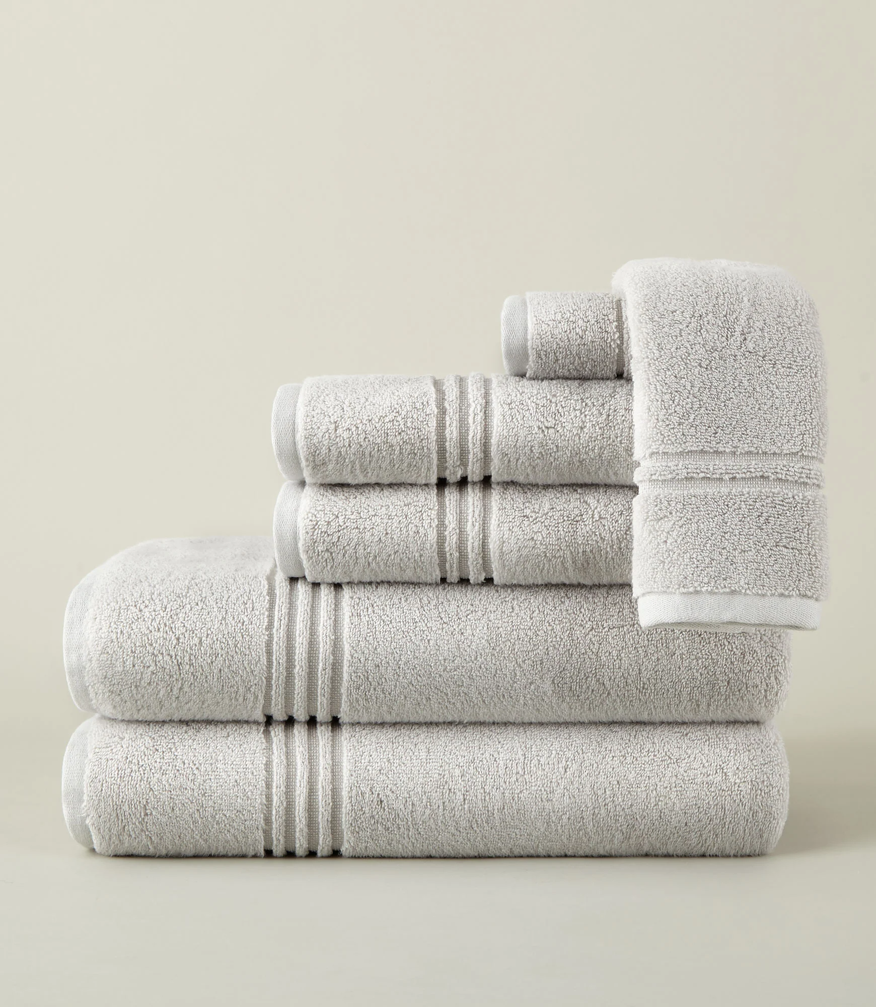 Chelsea Plush Bath Towel Bundle - Image 10