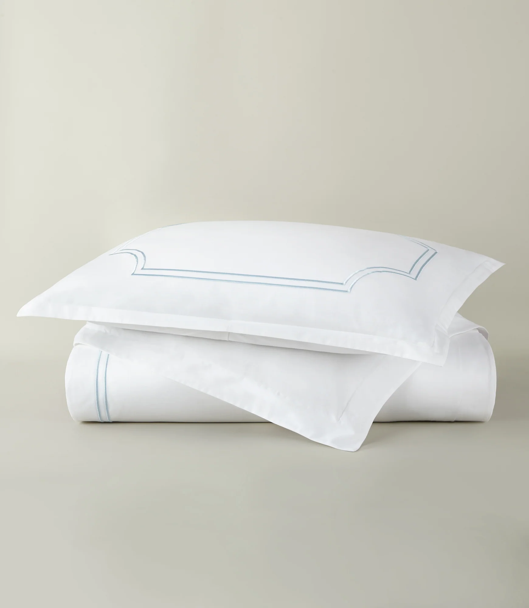 Deco Classic Embroidered Duvet Set - Image 2