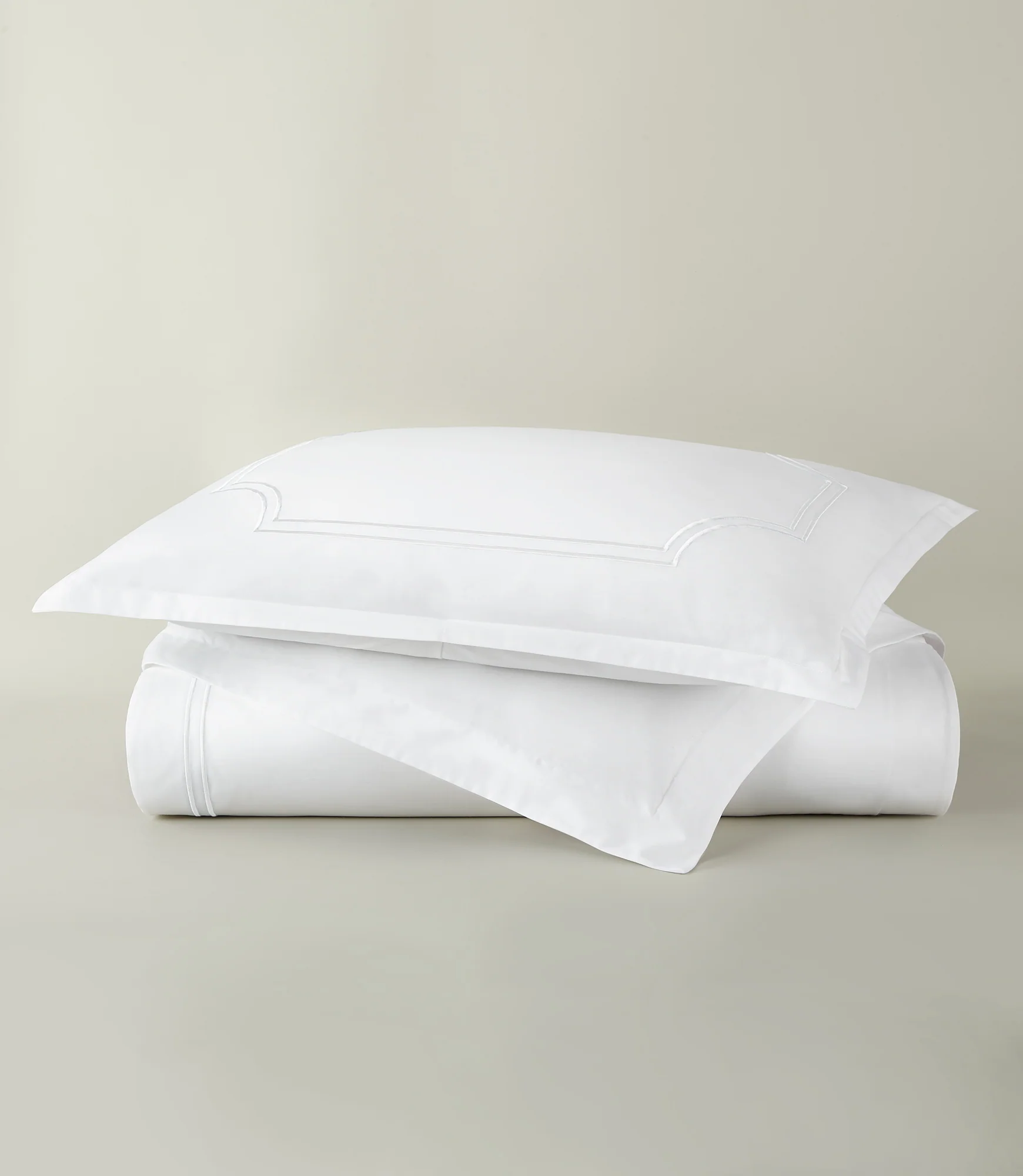 Deco Classic Embroidered Duvet Set - Image 3