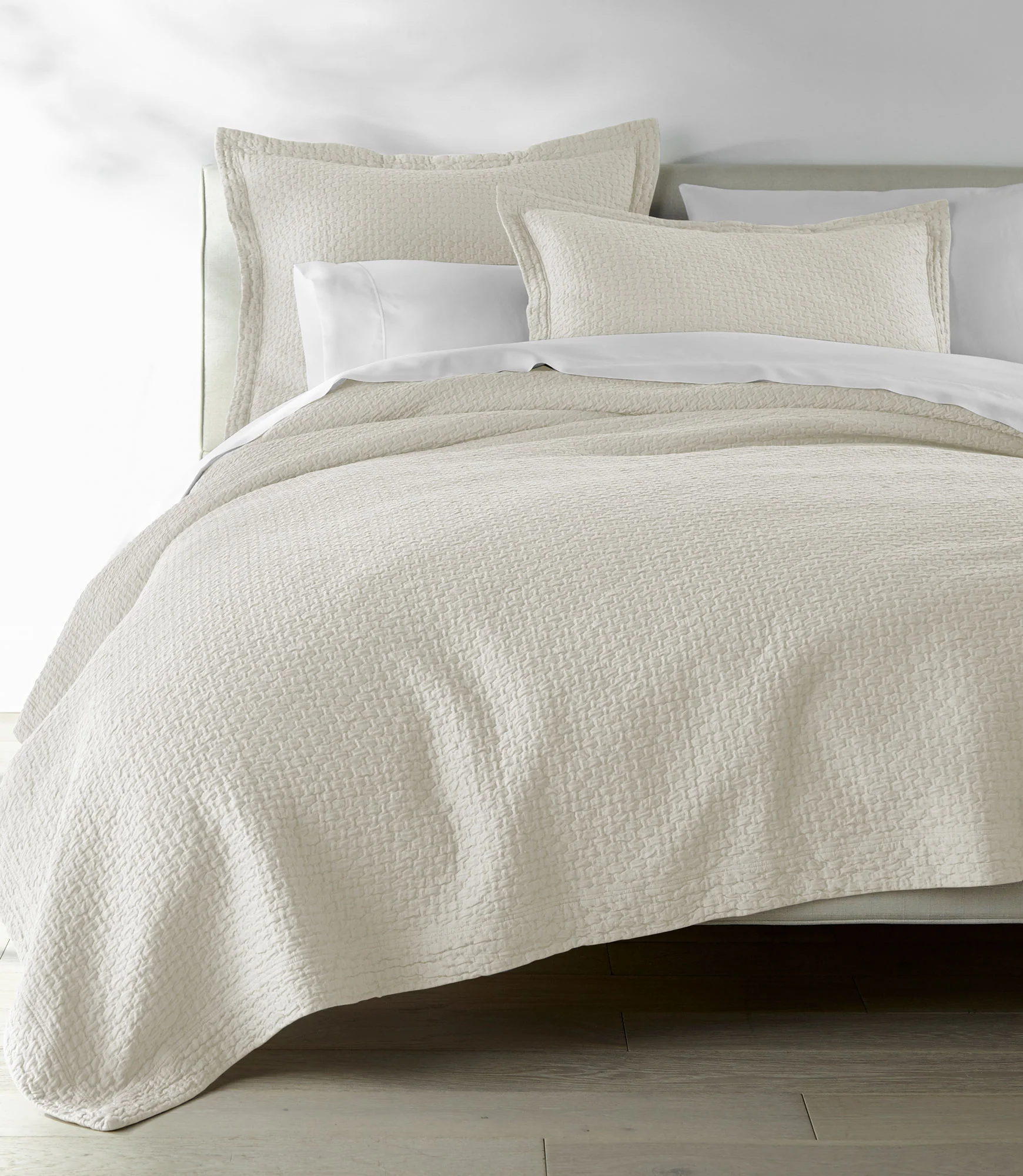 Juliet Matelassé Coverlet - Image 12