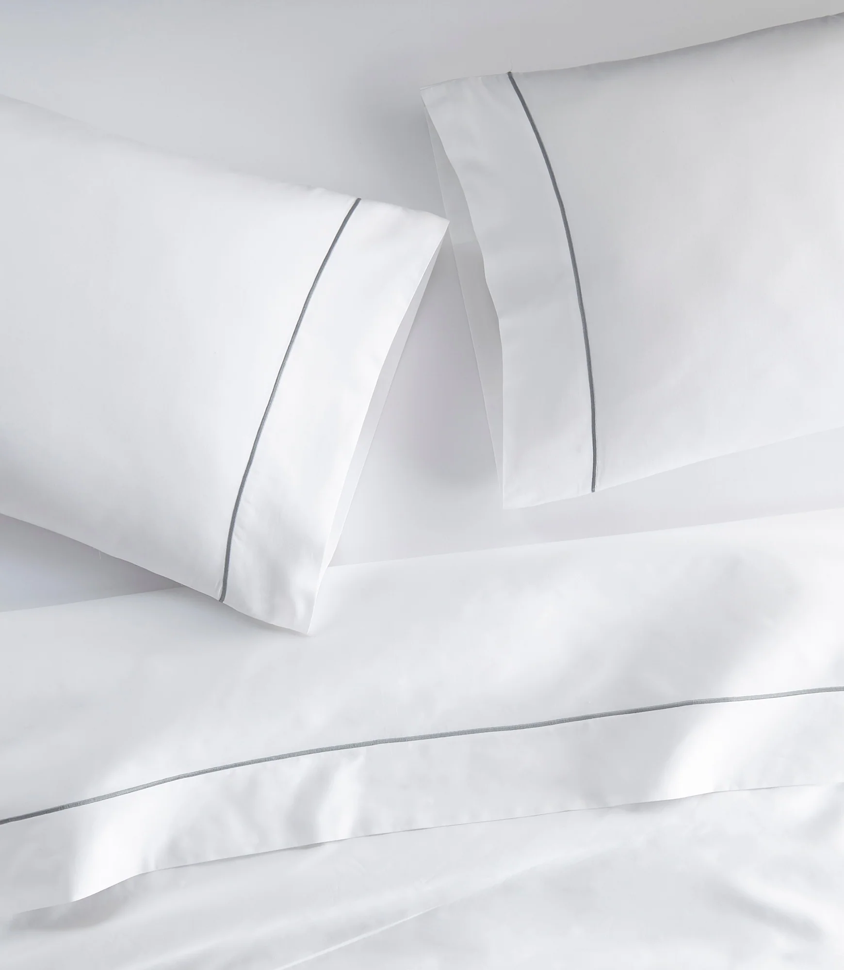 Soprano II Sateen Flat Sheet - Image 3