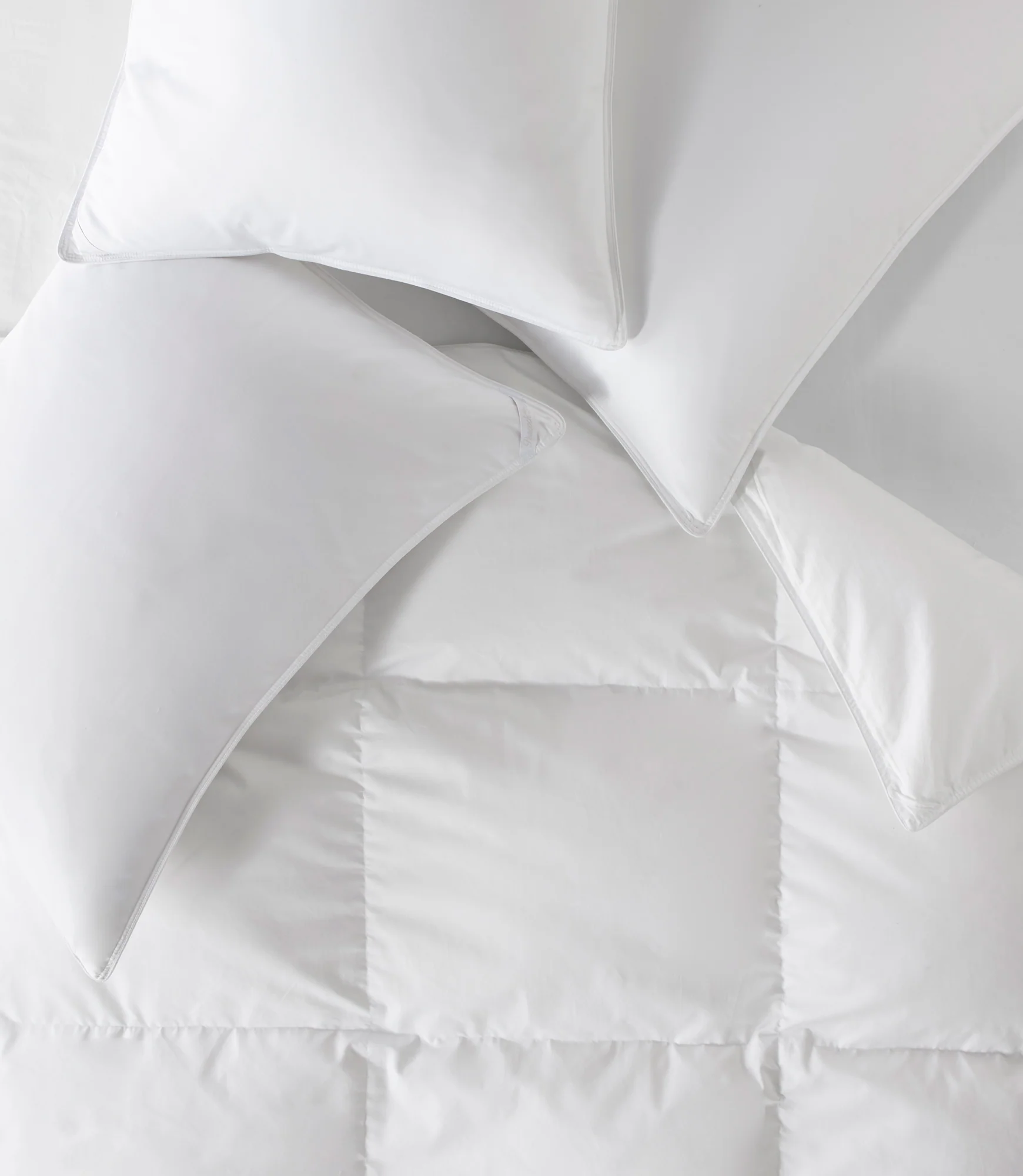 700 Fill Canadian White Down Duvet - Image 5